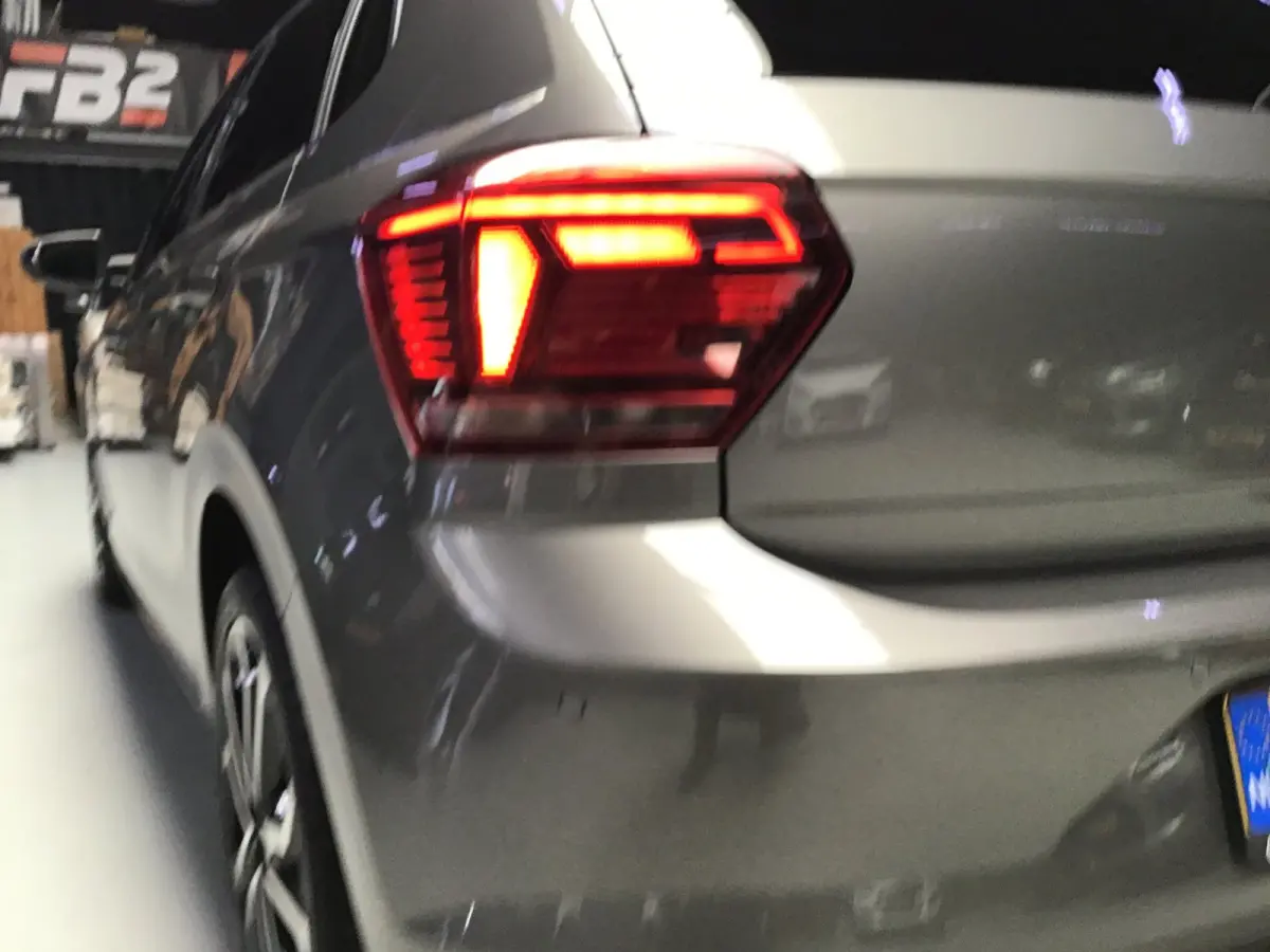 1.0 TSI Highline I New Apk + Banden + Accu I 2e Eigen I Digital Dash I Keyless I Clima I Cruise I Stoelverw I Led.
