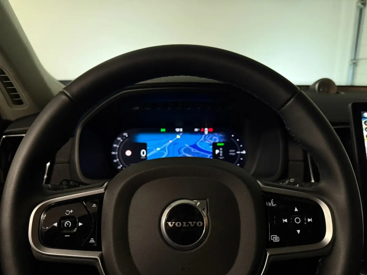 T8 AWD Recharge Ultra Dark | Full Option! | Bowers & Wilkins | Luchtvering | Stoelventilatie | Trekhaak | All Season banden | 360 Camera | Head-Up Display | Stoelmassage | 455pk | Adaptieve 