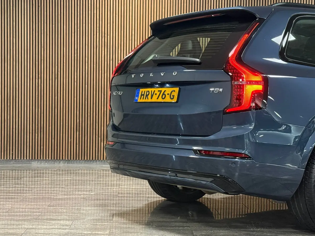 T8 AWD Recharge Ultra Dark | Full Option! | Bowers & Wilkins | Luchtvering | Stoelventilatie | Trekhaak | All Season banden | 360 Camera | Head-Up Display | Stoelmassage | 455pk | Adaptieve 
