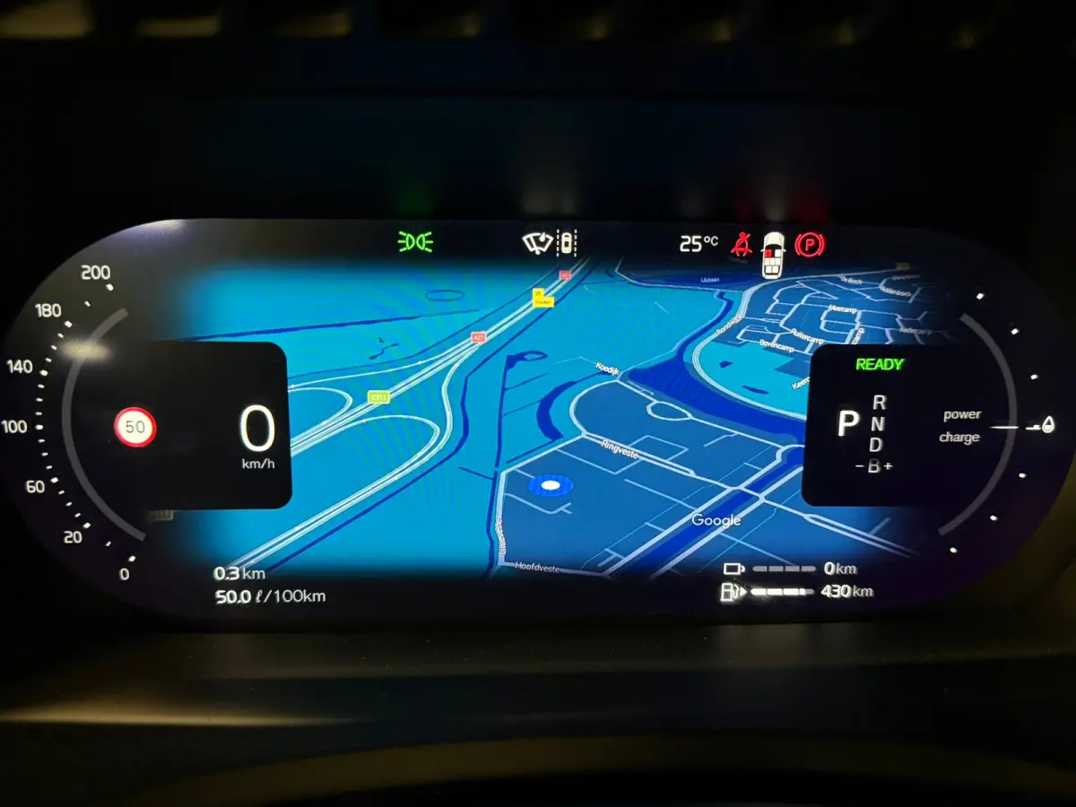 T8 AWD Recharge Ultra Dark | Full Option! | Bowers & Wilkins | Luchtvering | Stoelventilatie | Trekhaak | All Season banden | 360 Camera | Head-Up Display | Stoelmassage | 455pk | Adaptieve 