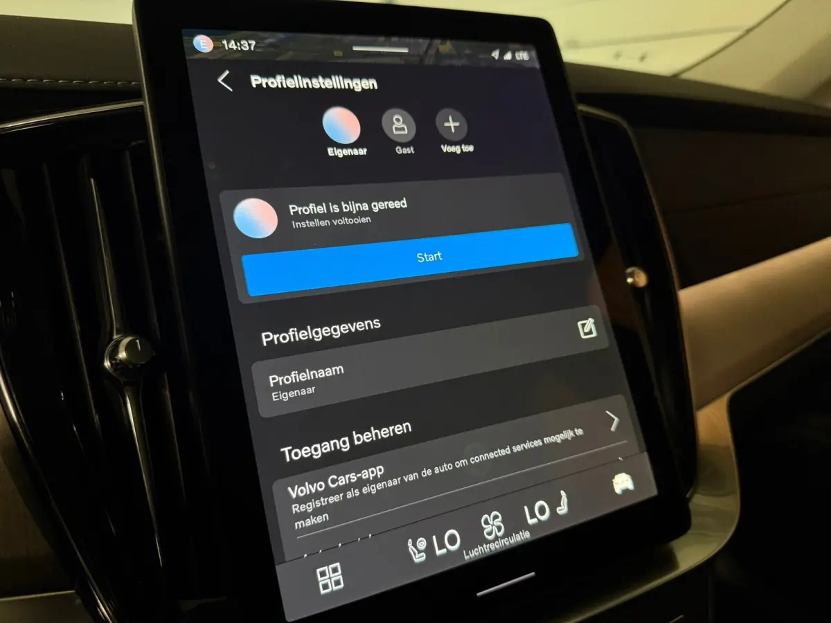 T8 AWD Recharge Ultra Dark | Full Option! | Bowers & Wilkins | Luchtvering | Stoelventilatie | Trekhaak | All Season banden | 360 Camera | Head-Up Display | Stoelmassage | 455pk | Adaptieve 