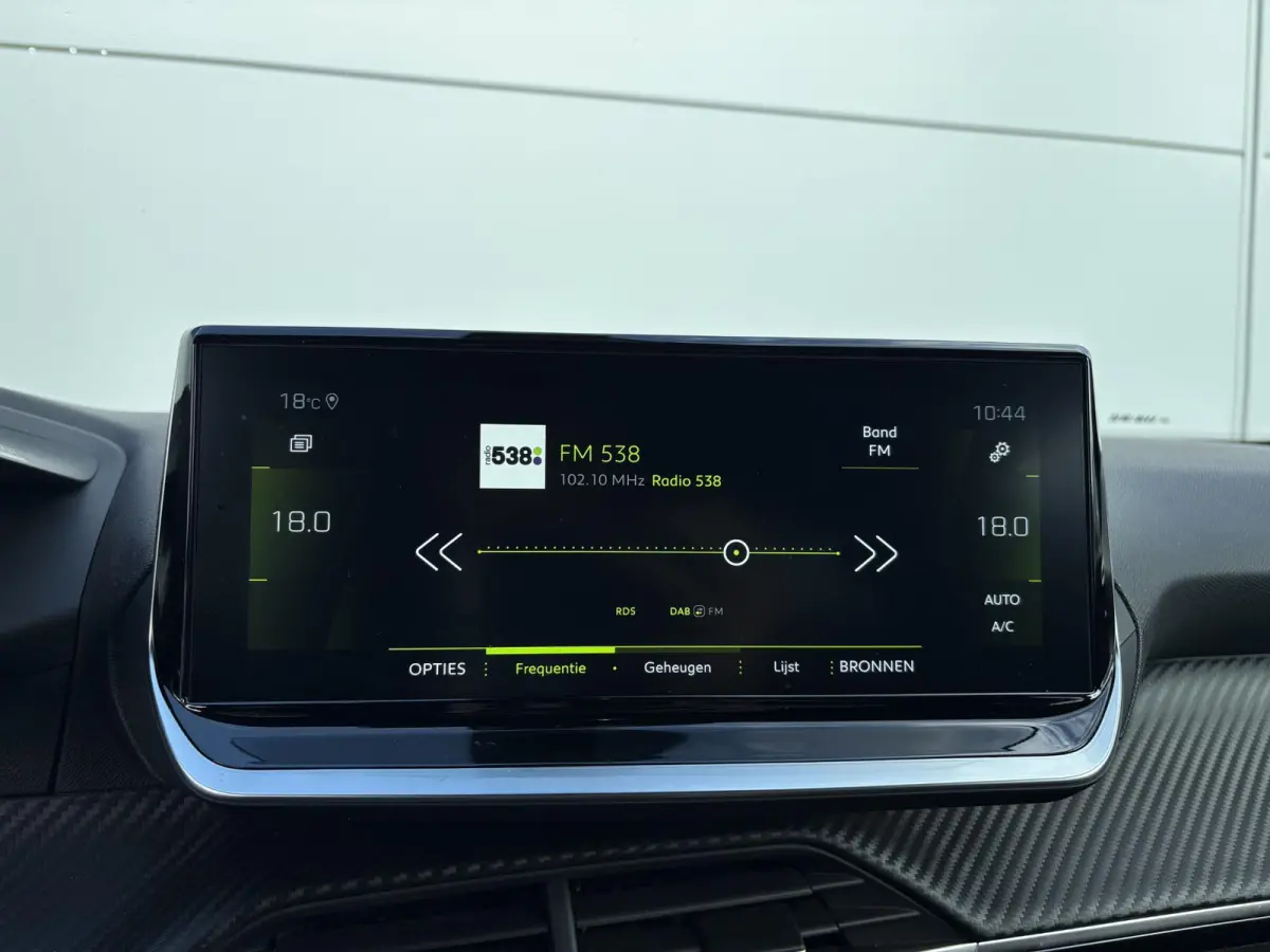 1.2 PureTech Allure Pack | Camera | Navigatie | 1e eigenaar | Apple Carplay/Android Auto