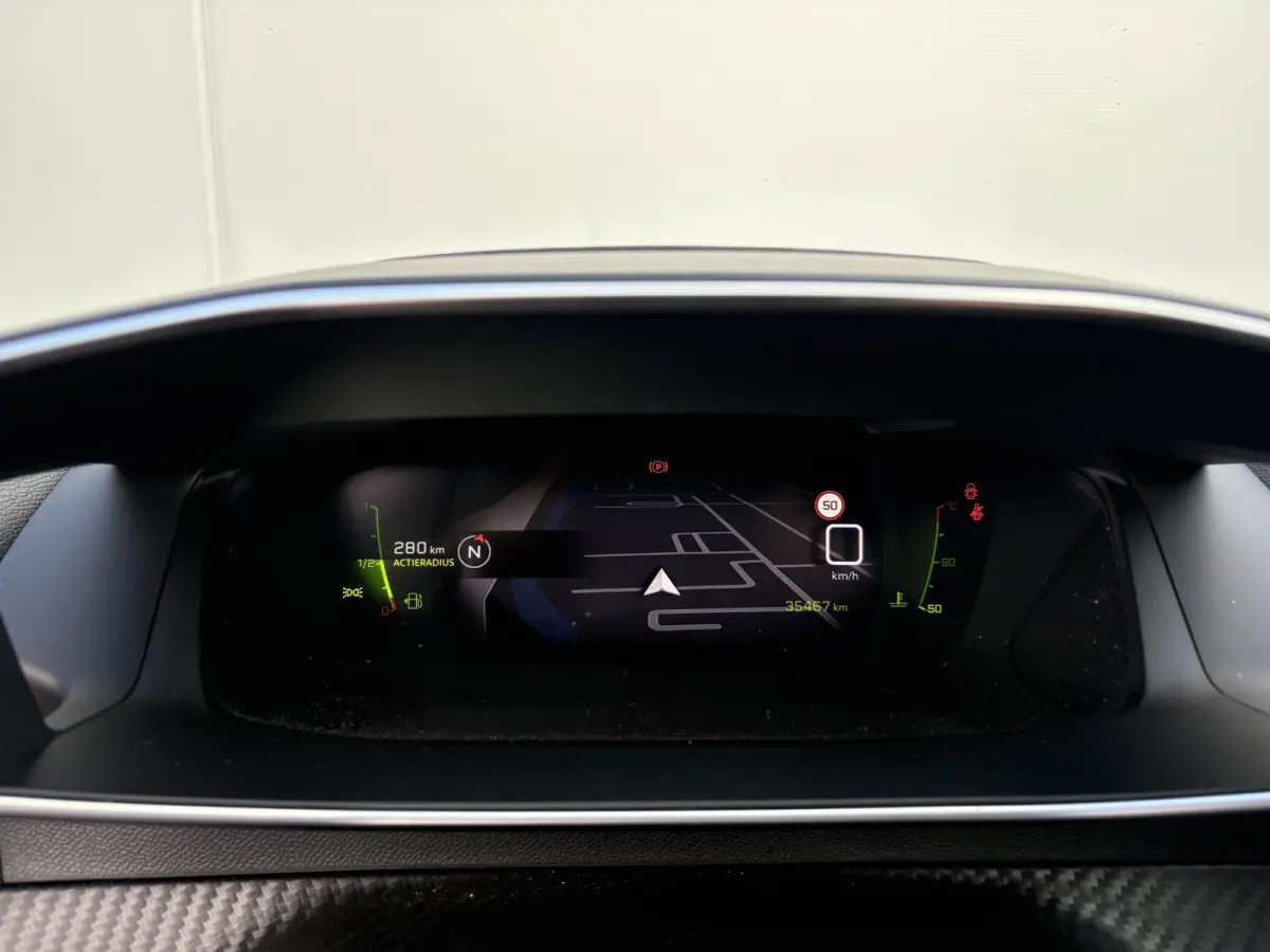 1.2 PureTech Allure Pack | Camera | Navigatie | 1e eigenaar | Apple Carplay/Android Auto