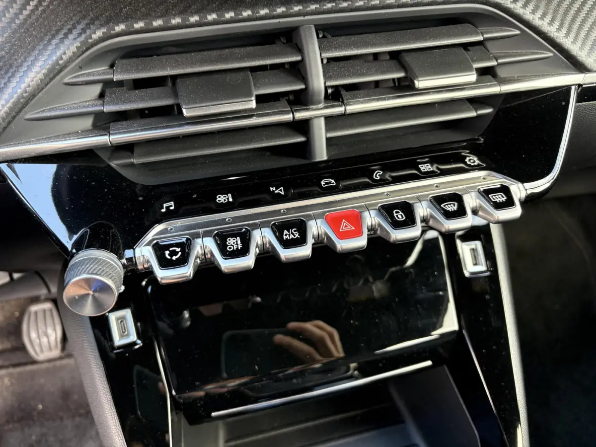 1.2 PureTech Allure Pack | Camera | Navigatie | 1e eigenaar | Apple Carplay/Android Auto