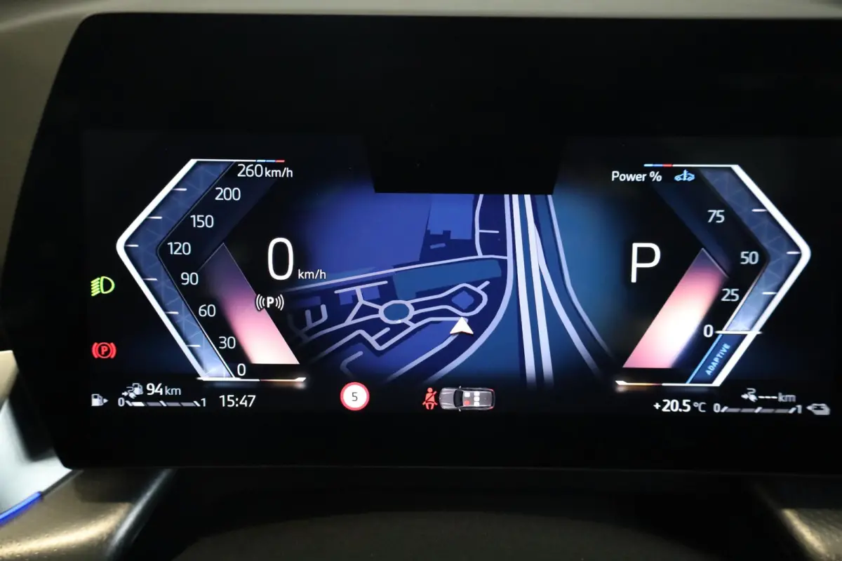 xDrive25e | M Sportpakket | Panoramadak | Achteruitrijcamera | Trekhaak | Stoelverwarming