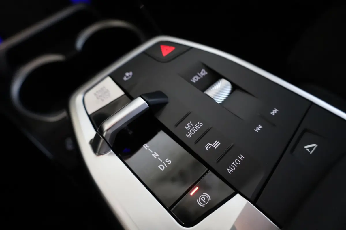 xDrive25e | M Sportpakket | Panoramadak | Achteruitrijcamera | Trekhaak | Stoelverwarming