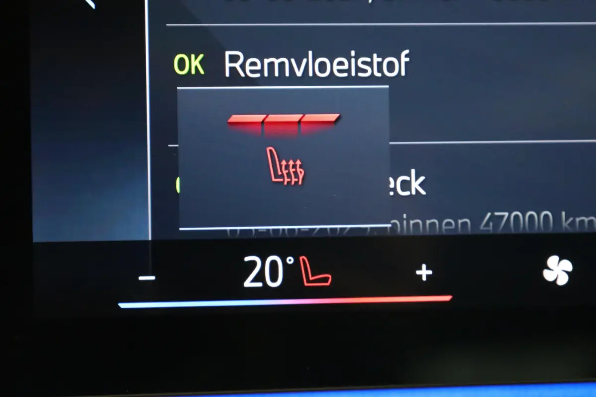 xDrive25e | M Sportpakket | Panoramadak | Achteruitrijcamera | Trekhaak | Stoelverwarming