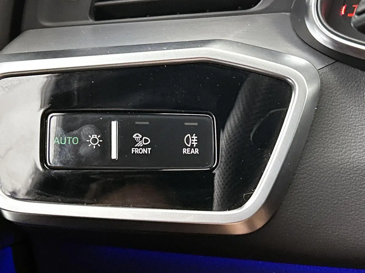 55 TFSI e quattro Pro Line S Competition 367 PK | S-line | Panoramadak | 360 Camera | Adaptive cruise control | Stoelverwarming | Navigatie | Apple Carplay | Android Auto | Lichtmetalen velg