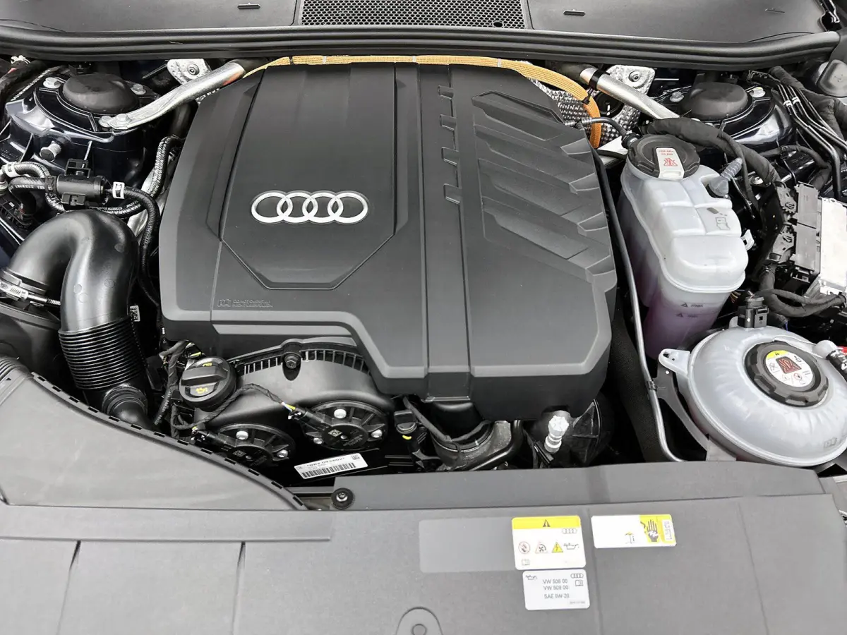 55 TFSI e quattro Pro Line S Competition 367 PK | S-line | Panoramadak | 360 Camera | Adaptive cruise control | Stoelverwarming | Navigatie | Apple Carplay | Android Auto | Lichtmetalen velg
