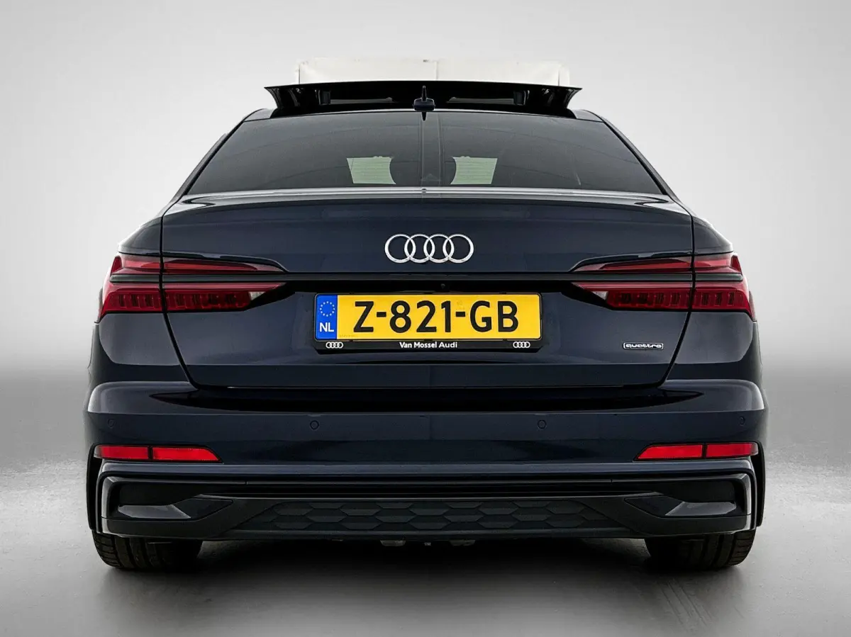 55 TFSI e quattro Pro Line S Competition 367 PK | S-line | Panoramadak | 360 Camera | Adaptive cruise control | Stoelverwarming | Navigatie | Apple Carplay | Android Auto | Lichtmetalen velg