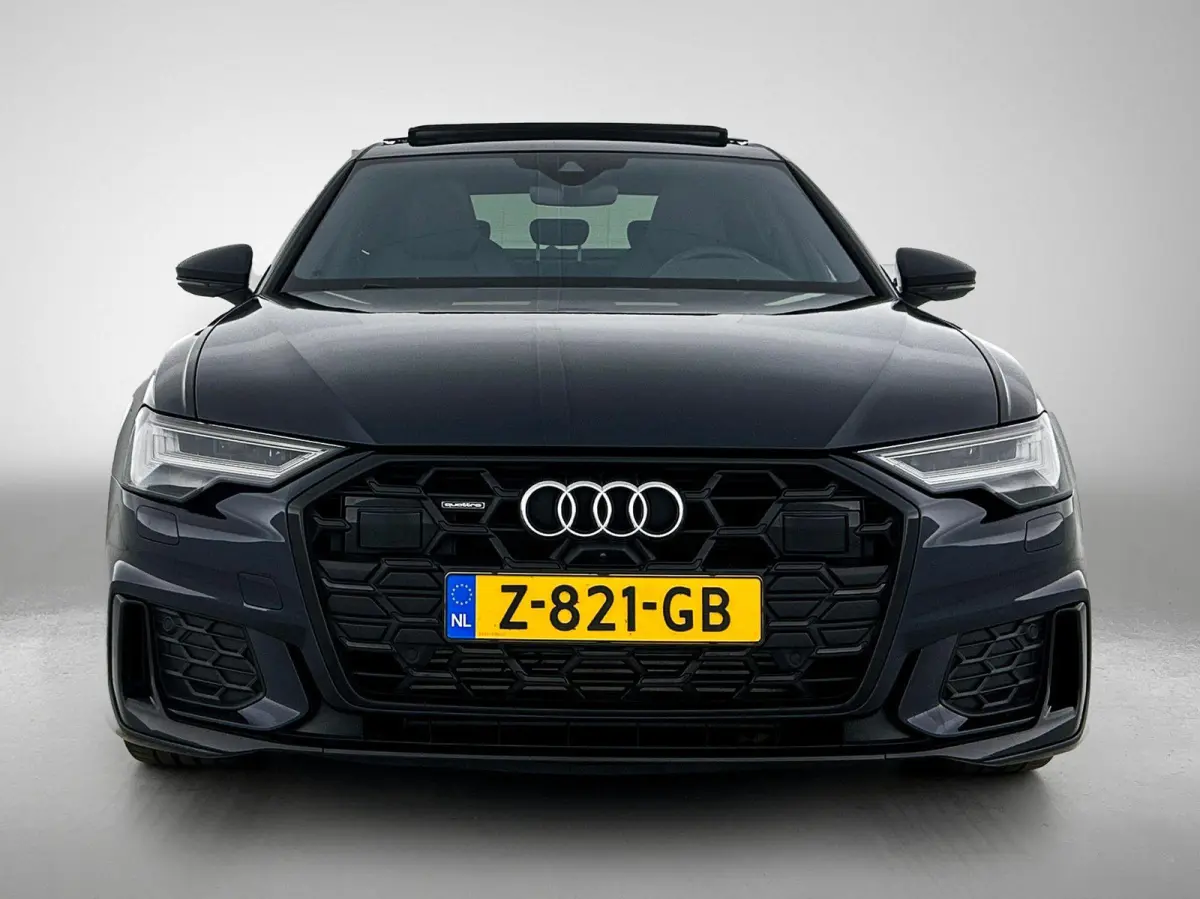 55 TFSI e quattro Pro Line S Competition 367 PK | S-line | Panoramadak | 360 Camera | Adaptive cruise control | Stoelverwarming | Navigatie | Apple Carplay | Android Auto | Lichtmetalen velg