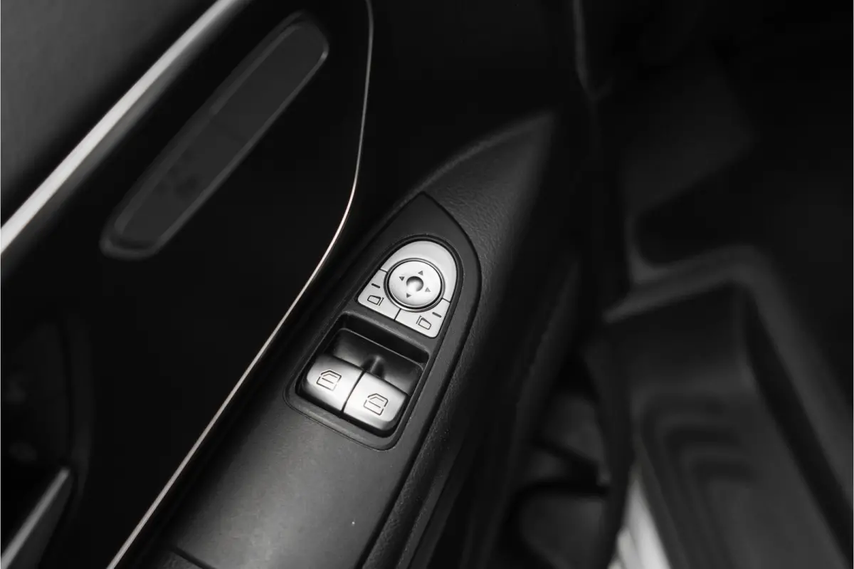 114 CDI Lang DC Automaat 2x Schuifdeur Navi LED Trekhaak 19"