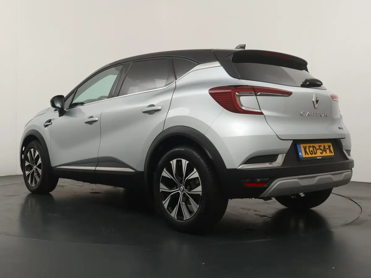 E-Tech full hybrid 145 techno | Automaat | Navigatie | Parkeercamera | Apple CarPlay/Android Auto