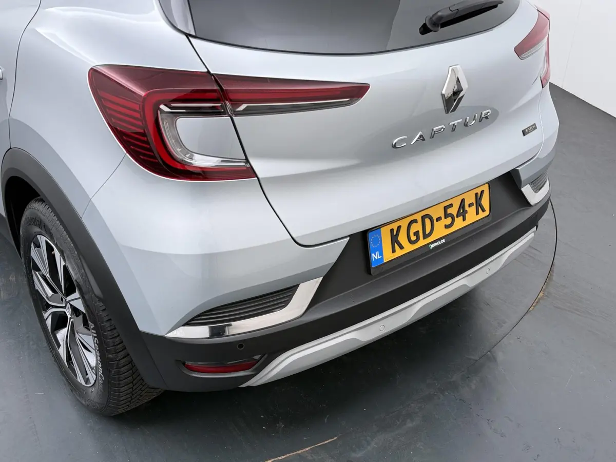 E-Tech full hybrid 145 techno | Automaat | Navigatie | Parkeercamera | Apple CarPlay/Android Auto