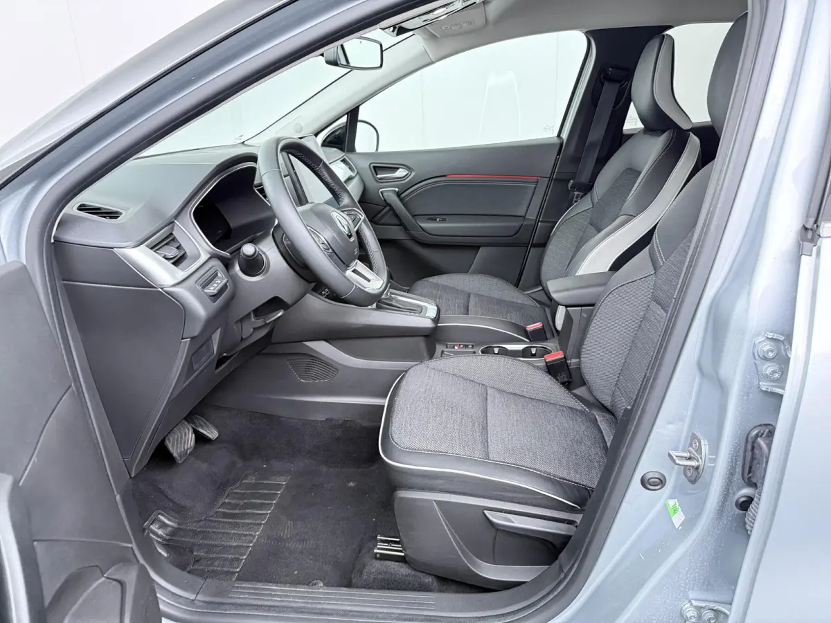 E-Tech full hybrid 145 techno | Automaat | Navigatie | Parkeercamera | Apple CarPlay/Android Auto