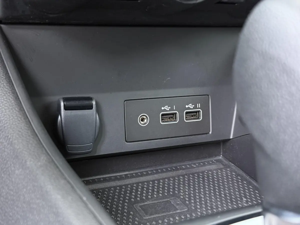 E-Tech full hybrid 145 techno | Automaat | Navigatie | Parkeercamera | Apple CarPlay/Android Auto