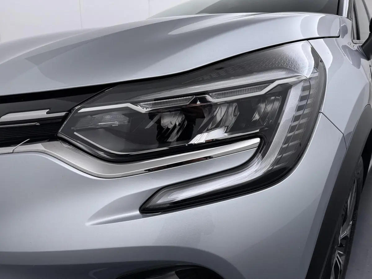 E-Tech full hybrid 145 techno | Automaat | Navigatie | Parkeercamera | Apple CarPlay/Android Auto
