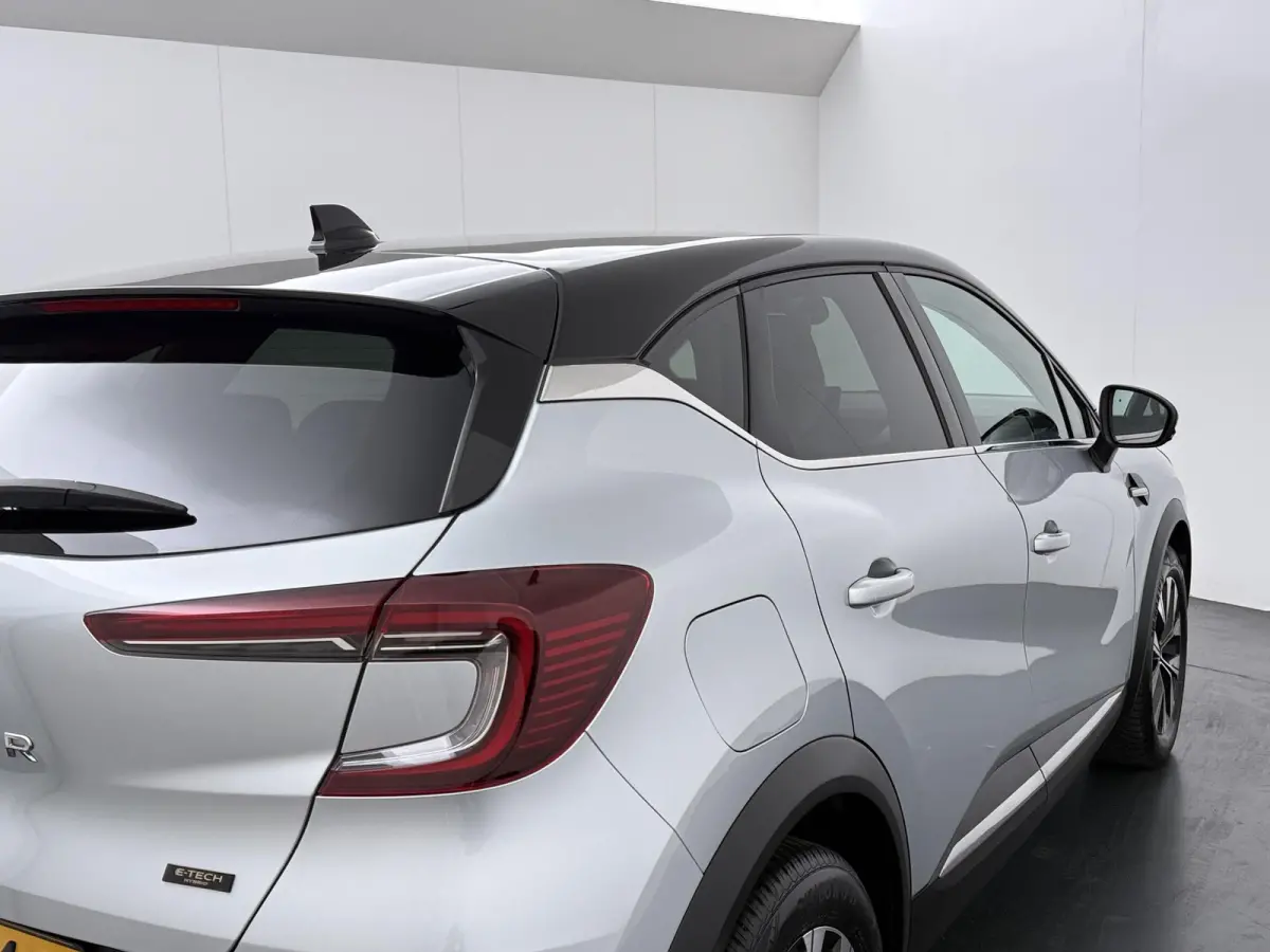 E-Tech full hybrid 145 techno | Automaat | Navigatie | Parkeercamera | Apple CarPlay/Android Auto