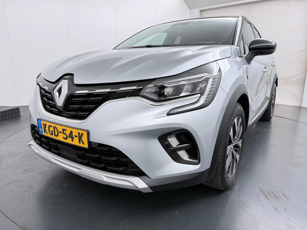 E-Tech full hybrid 145 techno | Automaat | Navigatie | Parkeercamera | Apple CarPlay/Android Auto