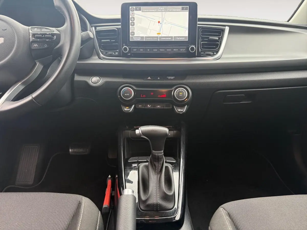 1.0 T-GDi MHEV DynamicPlusLine | Automaat | Cruise Control | Climate Control | Camera | Navigatie | LM Velgen | Privacy Glass | Trekhaak |