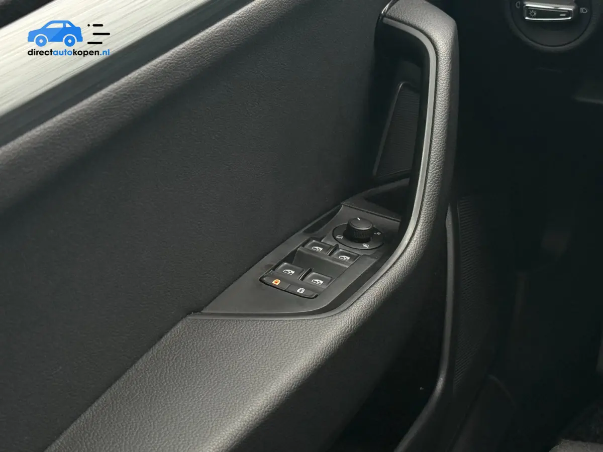 1.4 TSI iV Business Edition | Camera | PDC | Carplay | Stoelverwarming |