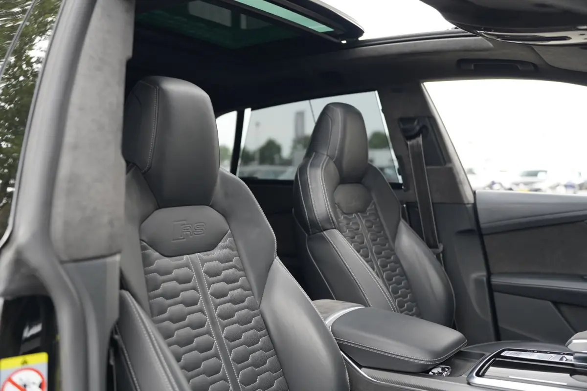 RSQ8 4.0 TFSI RS quattro Pano Ceramic Leder B&O 360Cam Softclose Alcantara Roof Trekhaak