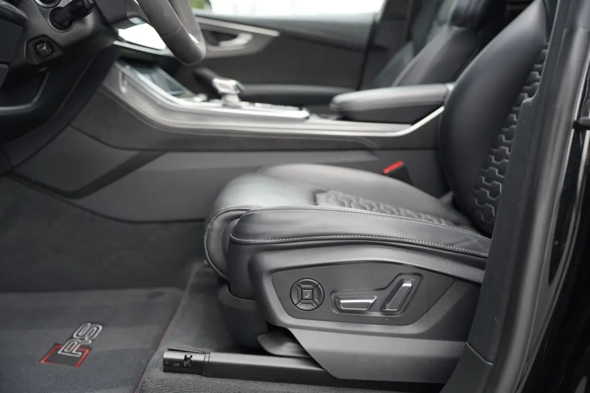 RSQ8 4.0 TFSI RS quattro Pano Ceramic Leder B&O 360Cam Softclose Alcantara Roof Trekhaak