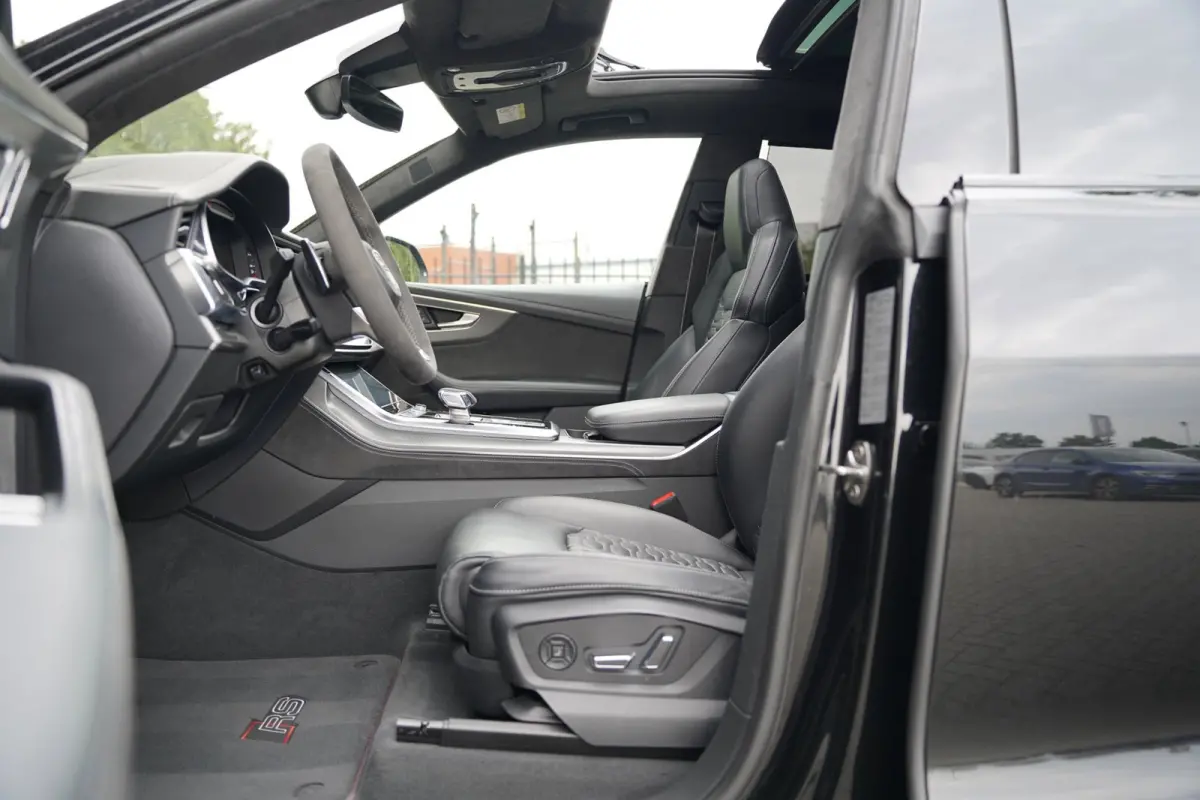 RSQ8 4.0 TFSI RS quattro Pano Ceramic Leder B&O 360Cam Softclose Alcantara Roof Trekhaak