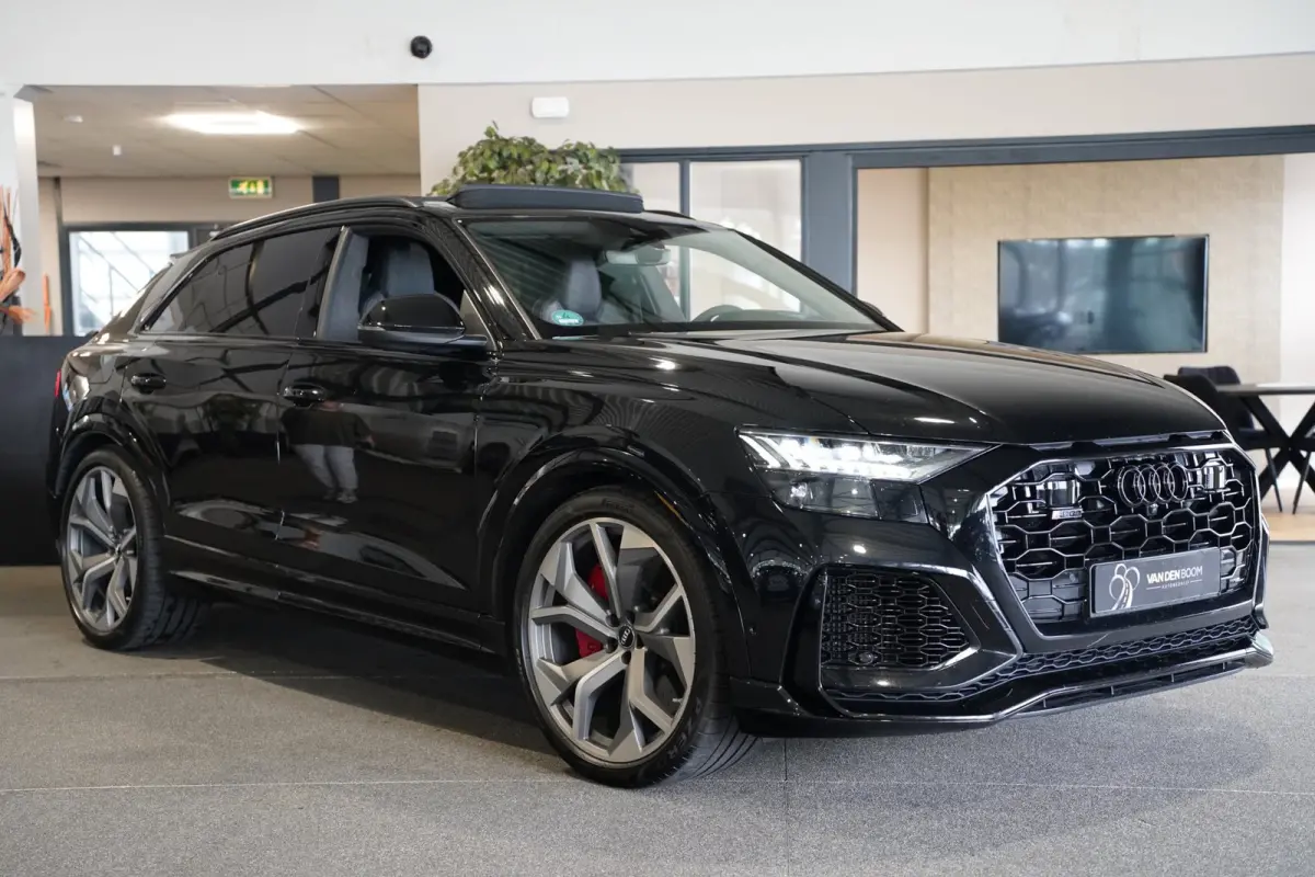 RSQ8 4.0 TFSI RS quattro Pano Ceramic Leder B&O 360Cam Softclose Alcantara Roof Trekhaak