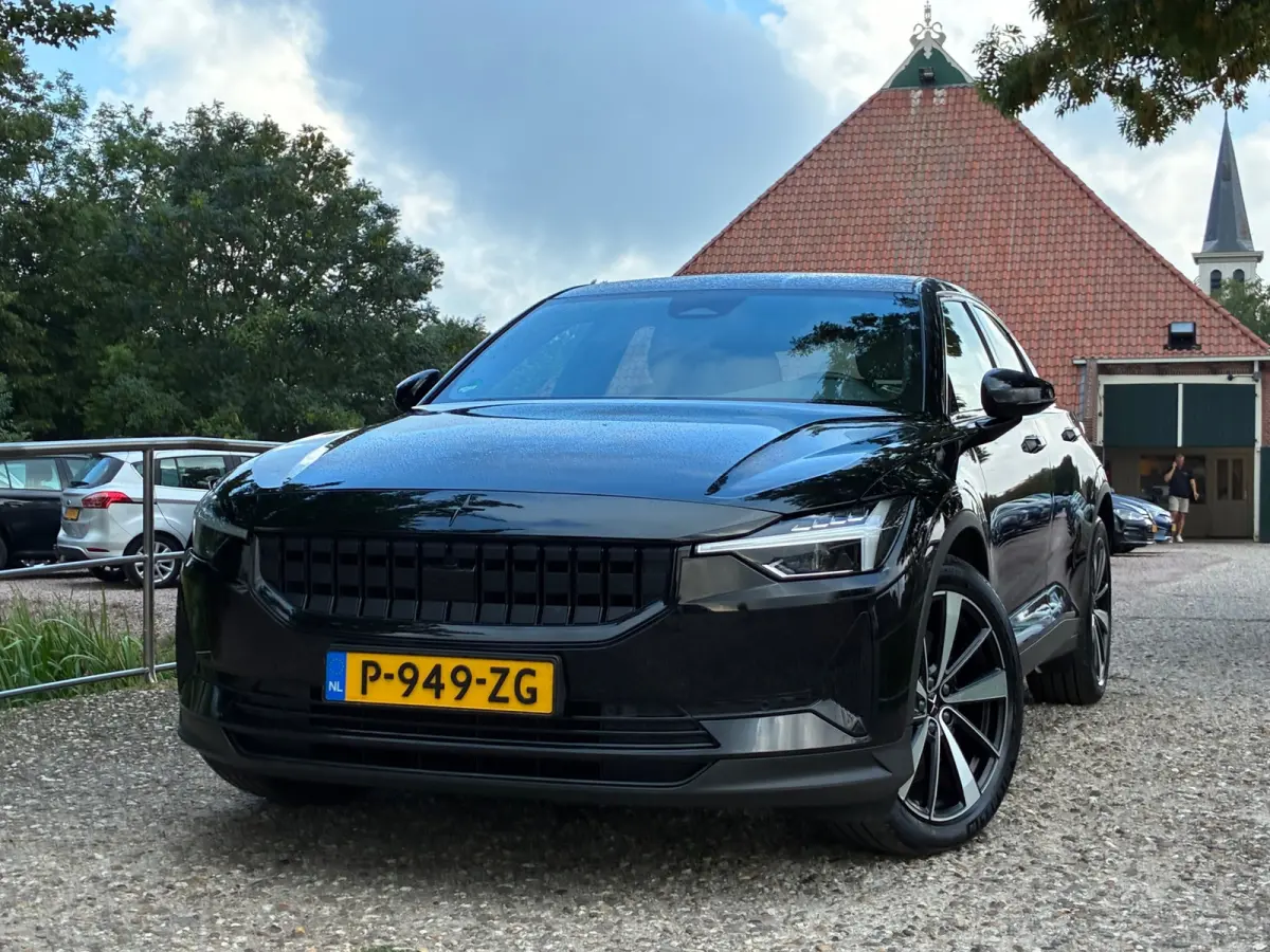Standard Range Single Motor 63kWh | 90% Soh + Carplay + Camera Nu € 18.975,-!!!