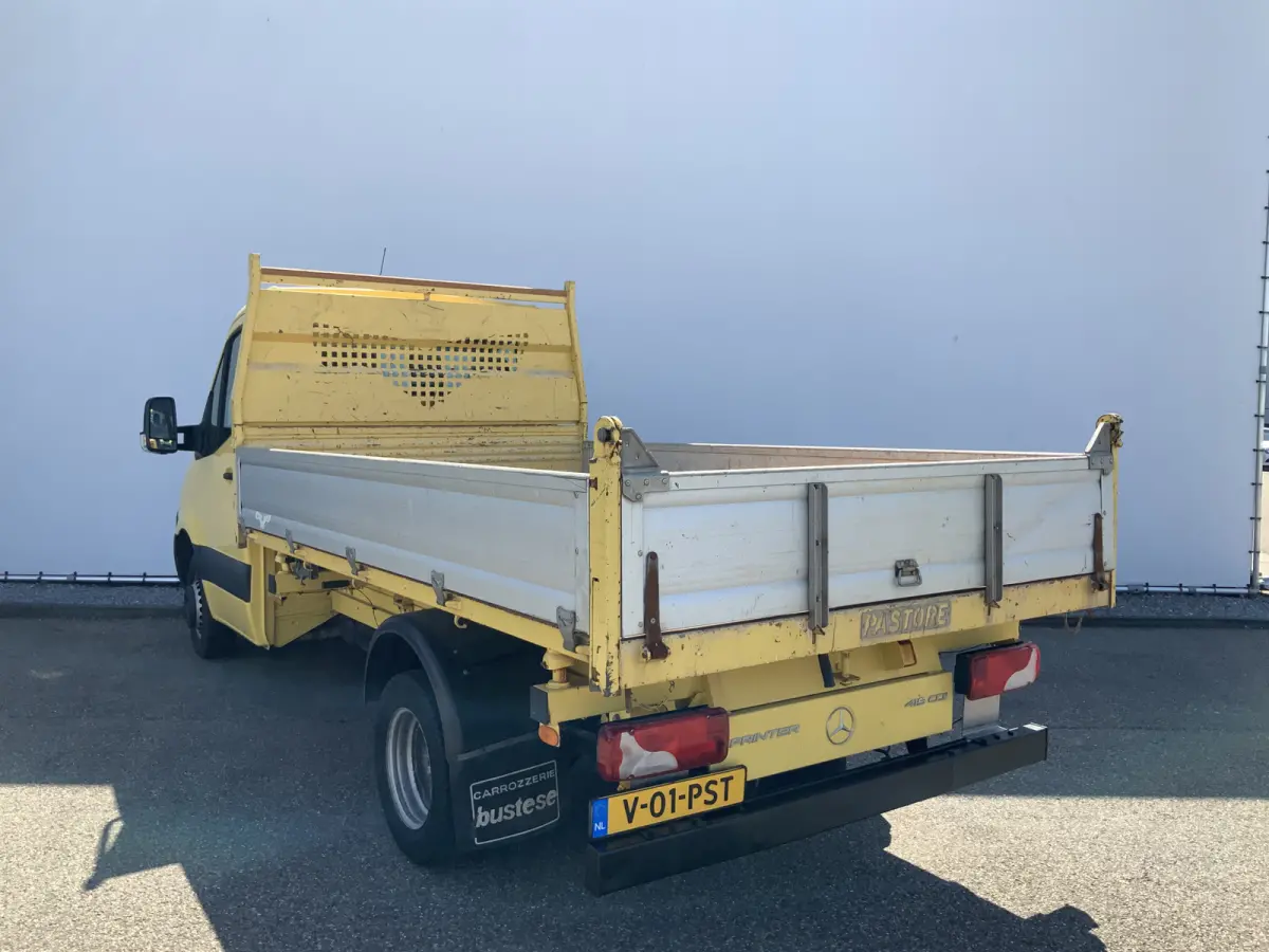 519 3.0 V6 Kipper 3 zijdig PTO WB 3,66 Airco 3 Zits Bakmaat L.350/B.215/H0.40 CM Dub Lucht Cilinders. 6 Euro 6
