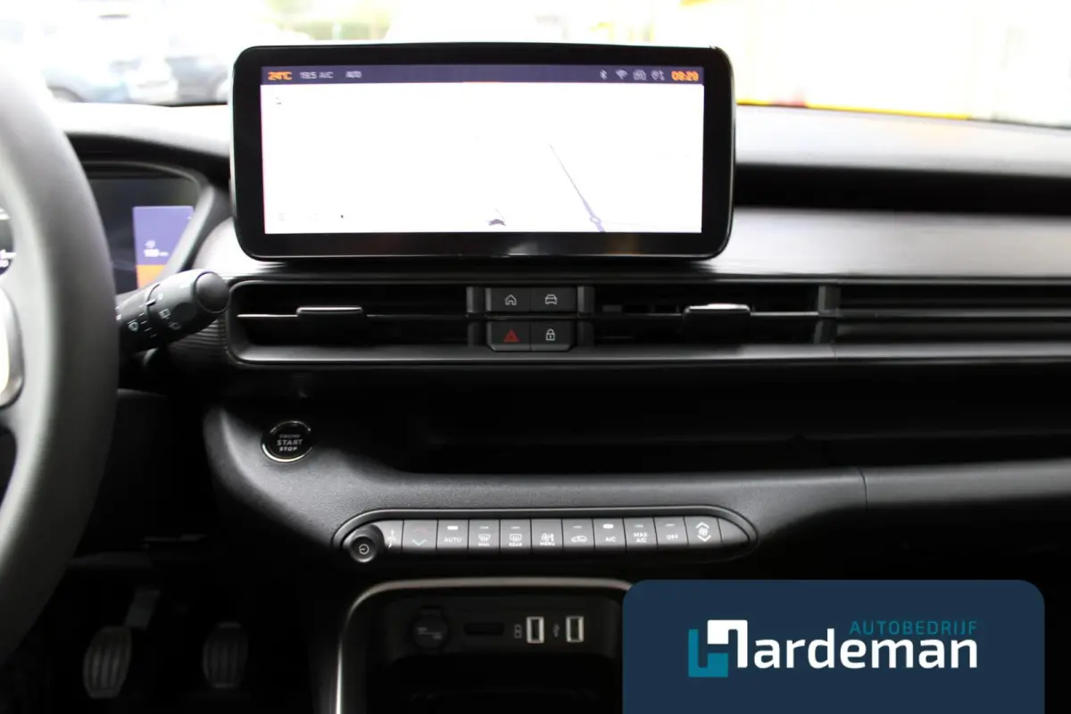 1.2 Altitude Navi Carplay Stoelverwarming
