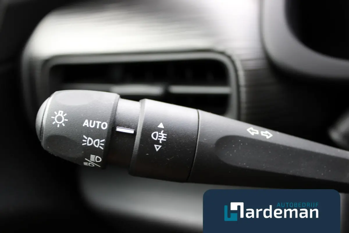 1.2 Altitude Navi Carplay Stoelverwarming