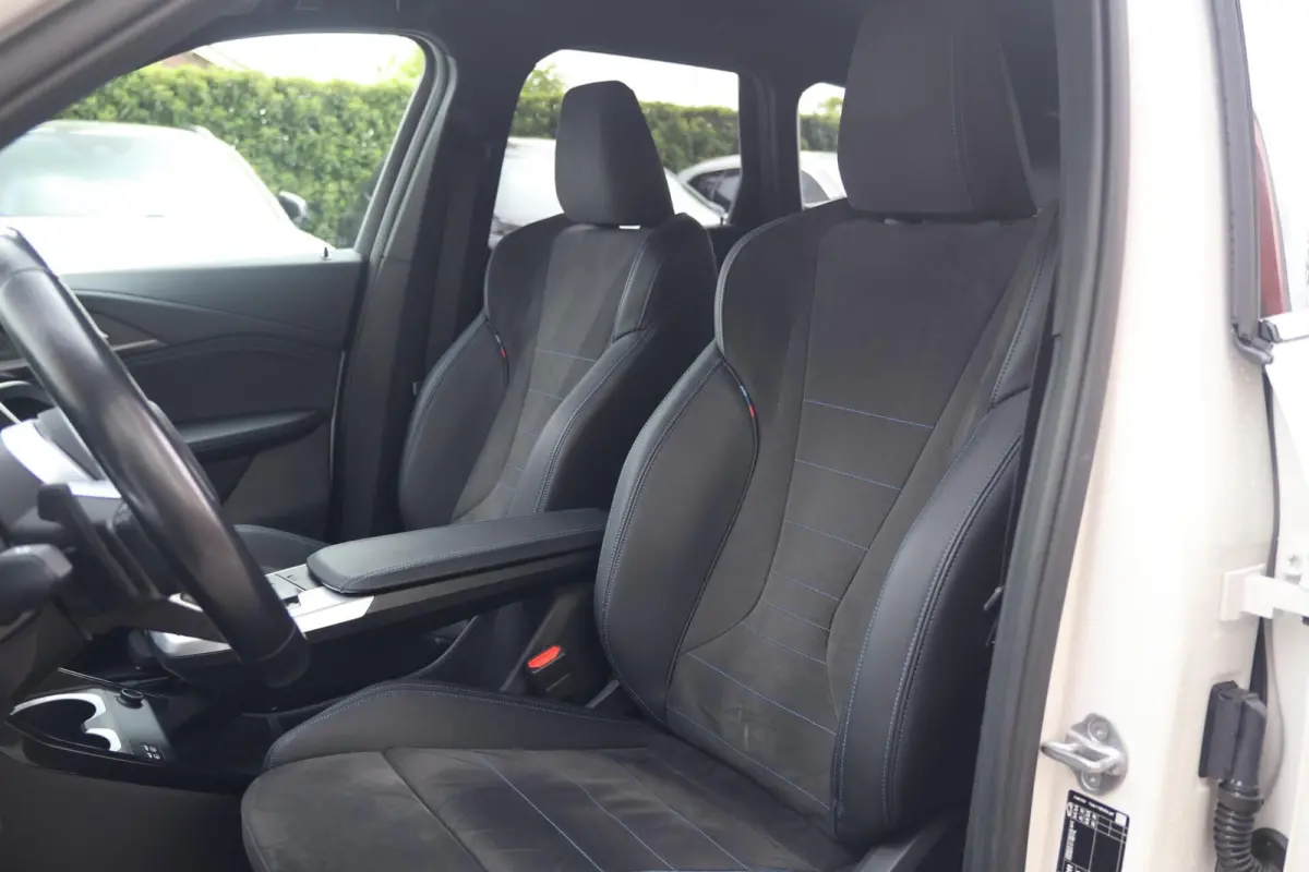 sDrive18i | M-Sport | Stoelverwarming | Trekhaak | Parkeercamera | BLIS | Memory Stoel | Lm Velgen