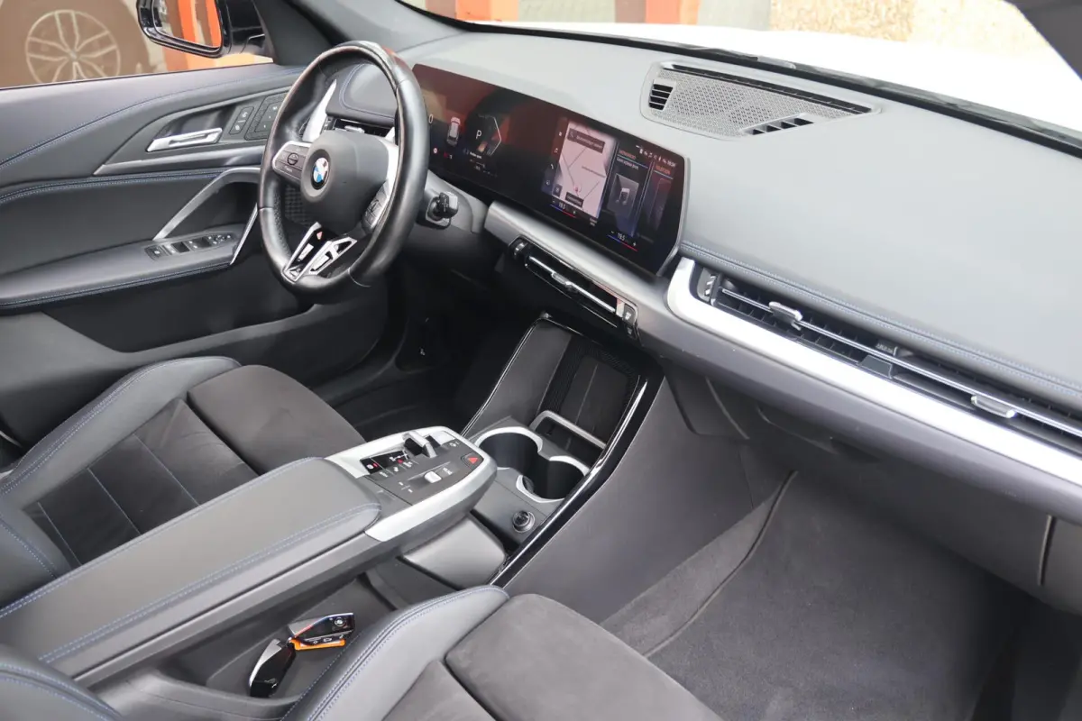 sDrive18i | M-Sport | Stoelverwarming | Trekhaak | Parkeercamera | BLIS | Memory Stoel | Lm Velgen