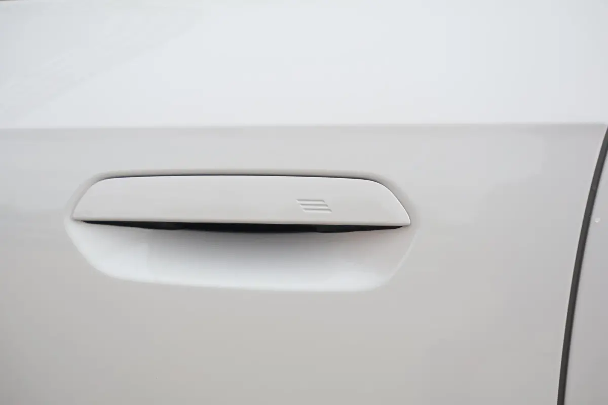 sDrive18i | M-Sport | Stoelverwarming | Trekhaak | Parkeercamera | BLIS | Memory Stoel | Lm Velgen