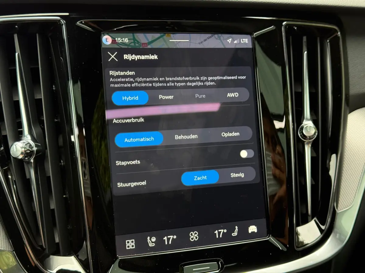 T8 Plug-in hybrid AWD Plus Dark | Panoramadak | 360 camera | Stoel/Stuur Verwarming | Harman/Kardon