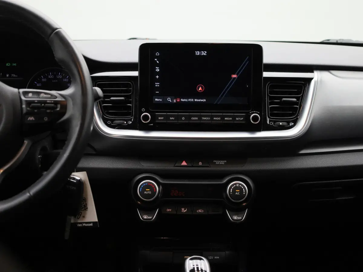 1.0 T-GDi MHEV DynamicLine | ACHTERUITRIJCAMERA | APPLE CARPLAY - ANDROID AUTO | CLIMATE CONTROL | CRUISE CONTROL | DAB RADIO | GETINTE RUITEN |