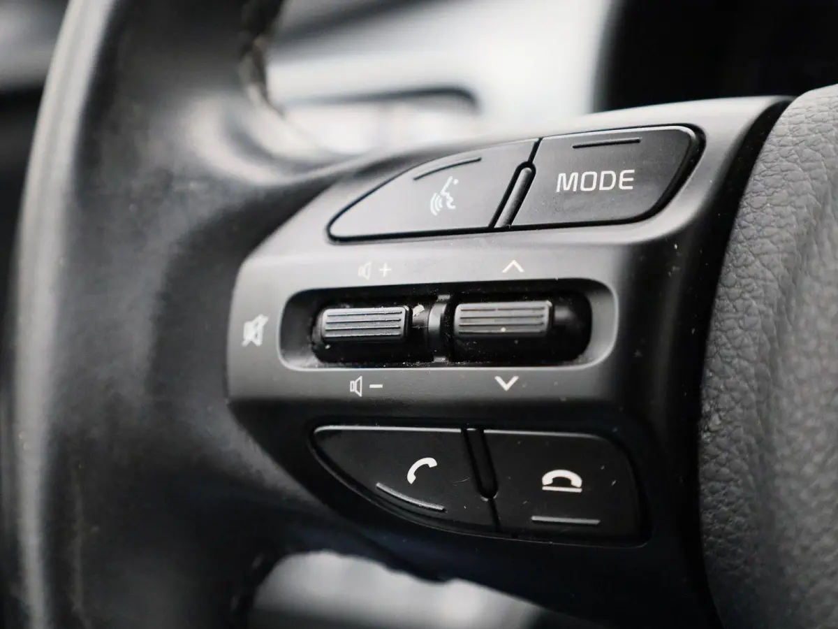 1.0 T-GDi MHEV DynamicLine | ACHTERUITRIJCAMERA | APPLE CARPLAY - ANDROID AUTO | CLIMATE CONTROL | CRUISE CONTROL | DAB RADIO | GETINTE RUITEN |