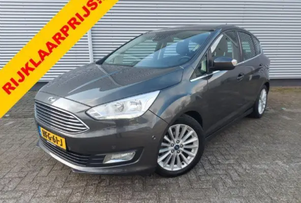 1.0 Titanium airco,cruisecontrol,navigatie/camera,parkeersensoren,