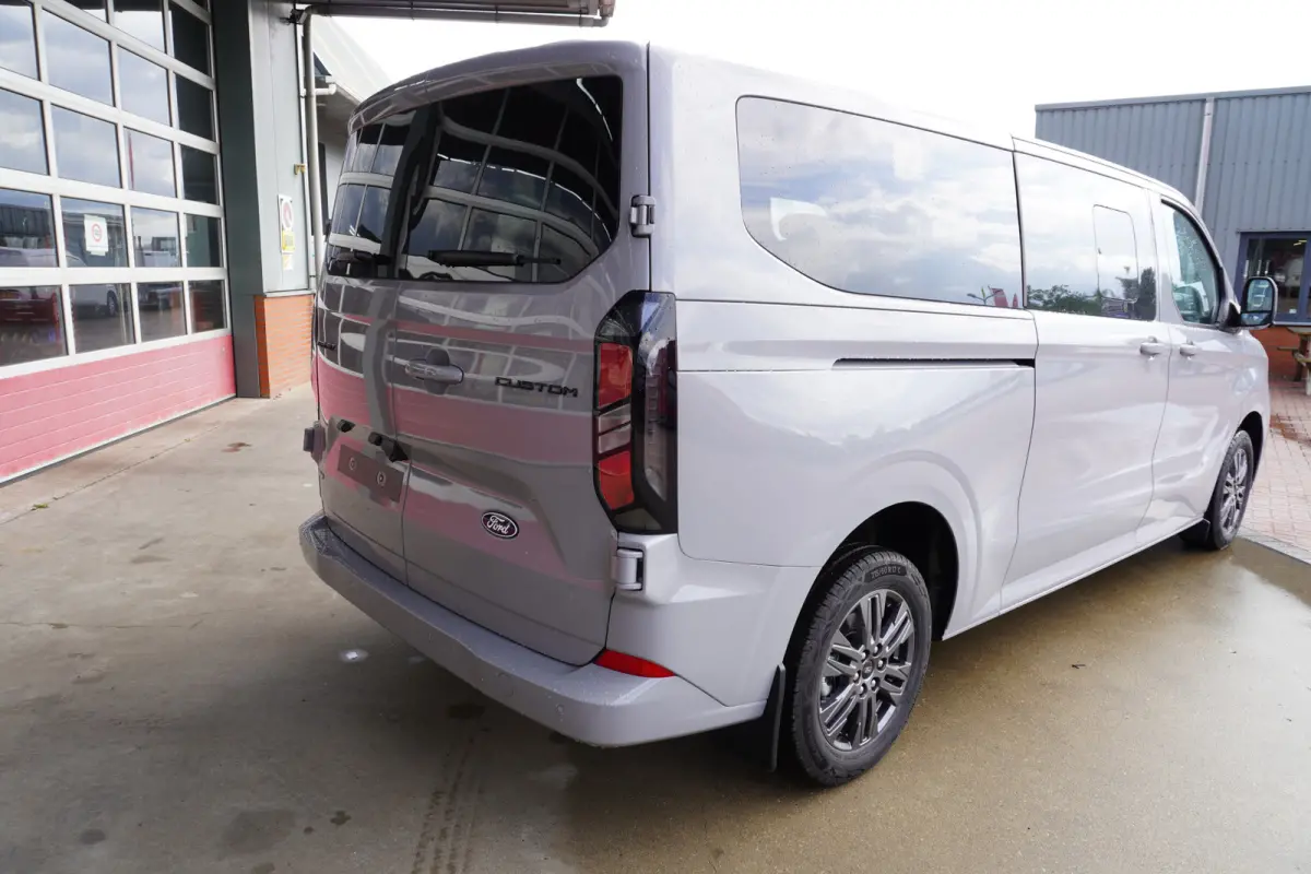 340L 2.5 PHEV 233PK L2H1 Limited 9 Persoons Automaat nr. V182 | Hybride |Schuifdeur L+R | Airco | Adap. Cruise | Navigatie | 360 Camera |