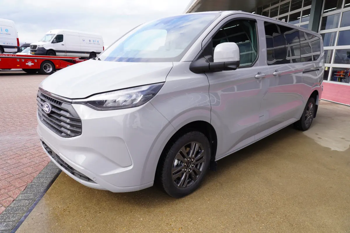 340L 2.5 PHEV 233PK L2H1 Limited 9 Persoons PHEV Automaat nr. V197 | Hybride | Airco | Adap. Cruise | Navigatie | 360 Camera | Schuifdeur L+R