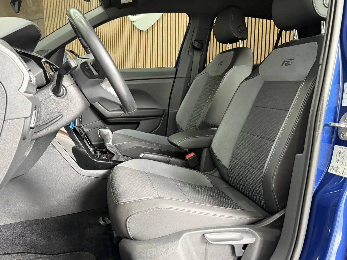 1.5 TSI 150pk Style R-Line | Navi | 18" | ACC | Dodehoek | Camera | Carplay |