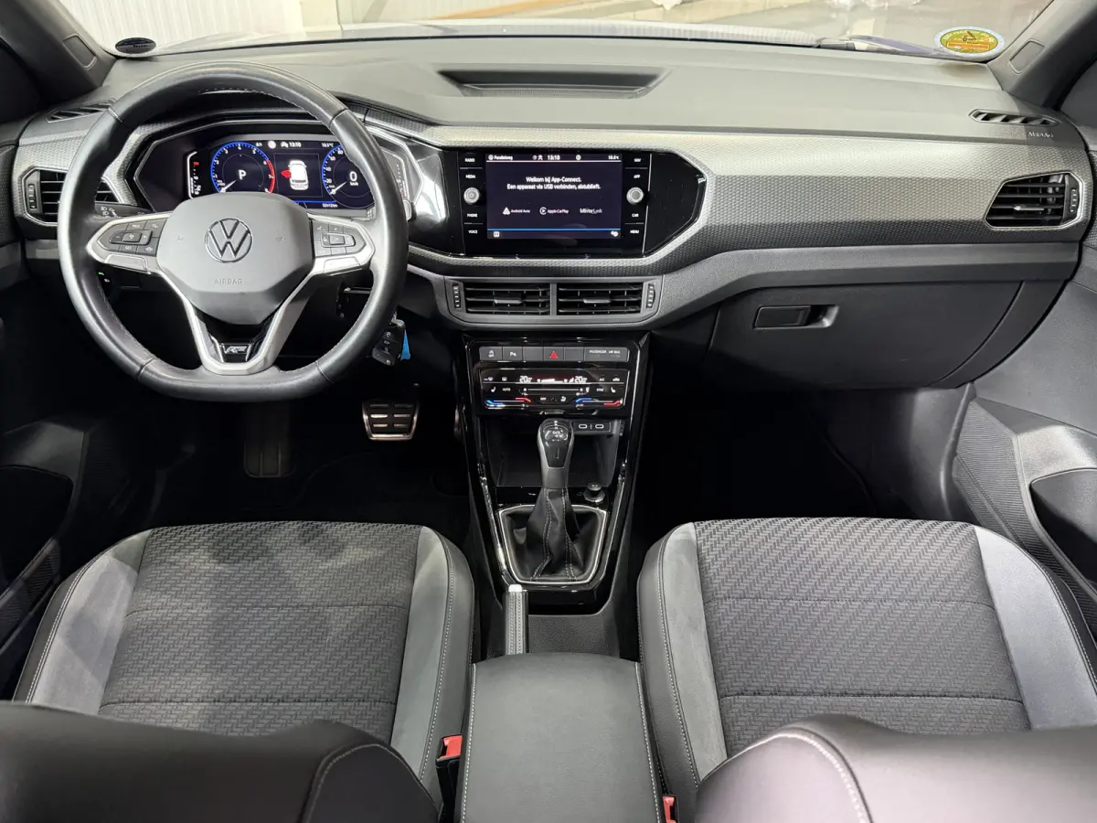 1.5 TSI 150pk Style R-Line | Navi | 18" | ACC | Dodehoek | Camera | Carplay |
