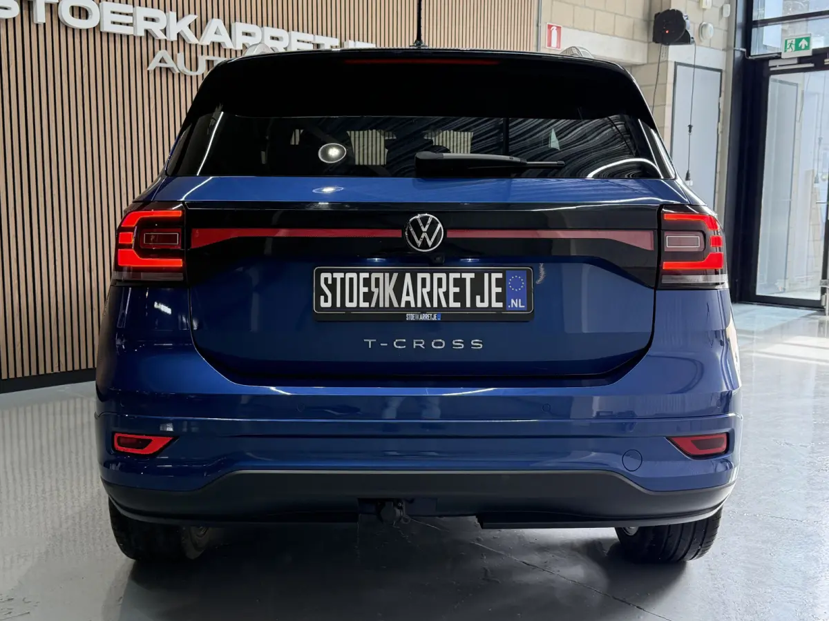 1.5 TSI 150pk Style R-Line | Navi | 18" | ACC | Dodehoek | Camera | Carplay |