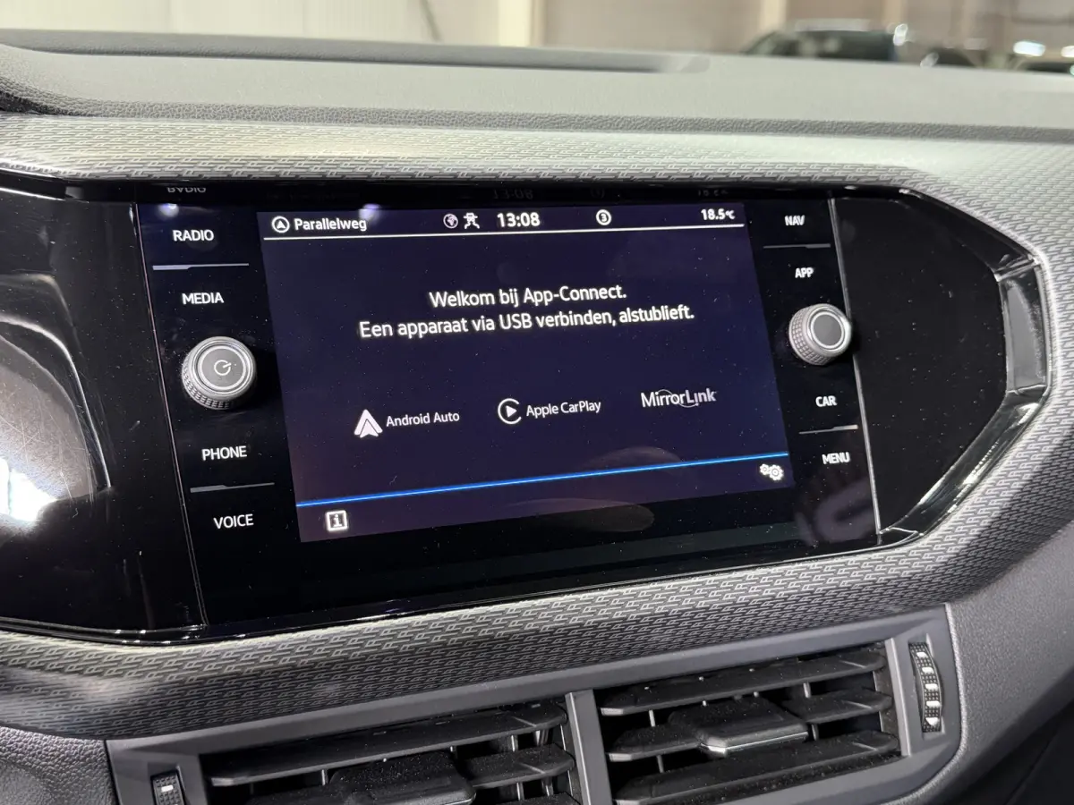 1.5 TSI 150pk Style R-Line | Navi | 18" | ACC | Dodehoek | Camera | Carplay |