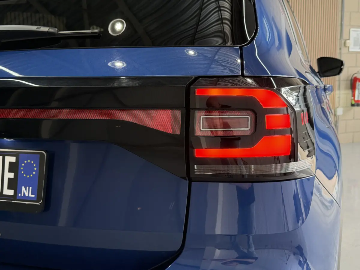 1.5 TSI 150pk Style R-Line | Navi | 18" | ACC | Dodehoek | Camera | Carplay |