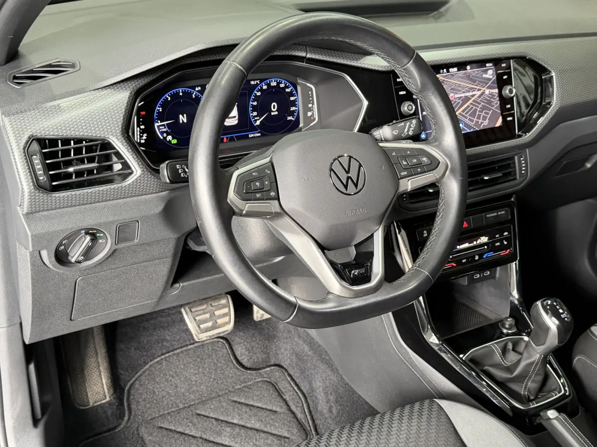 1.5 TSI 150pk Style R-Line | Navi | 18" | ACC | Dodehoek | Camera | Carplay |