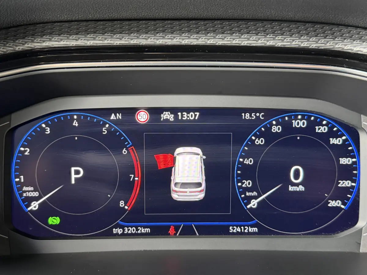 1.5 TSI 150pk Style R-Line | Navi | 18" | ACC | Dodehoek | Camera | Carplay |