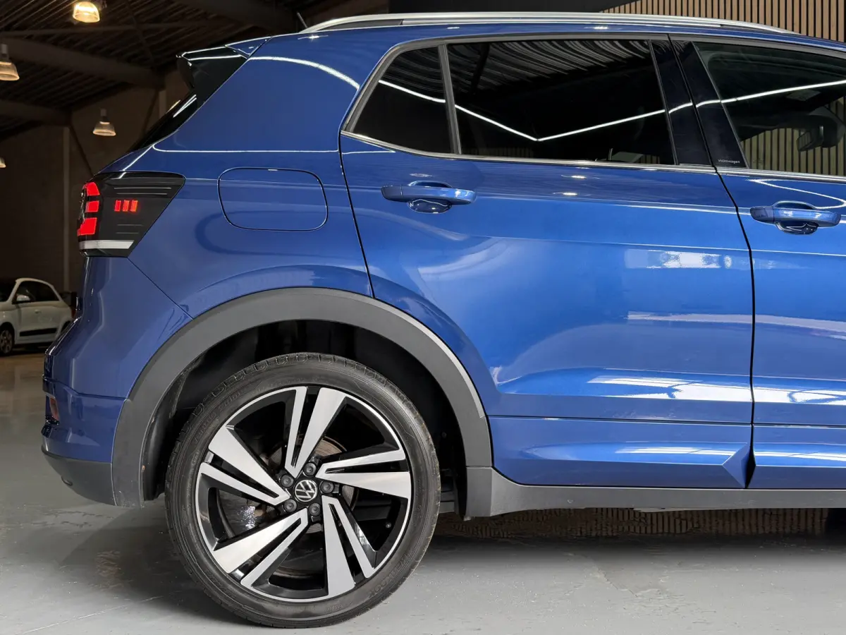 1.5 TSI 150pk Style R-Line | Navi | 18" | ACC | Dodehoek | Camera | Carplay |